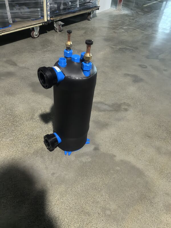 2 นิ้ว การเชื่อมต่อน้ํา ไทเทเนียม refrigeration เครื่องแลกเปลี่ยนความร้อน ETA-5 รับรอง Outlet Temperature 7C สําหรับการทําความเย็นอุตสาหกรรม