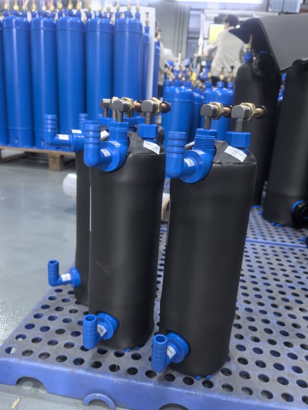 เครื่องแลกเปลี่ยนความร้อนน้ำทะเลตามมาตรฐาน ISO 9001 รุ่น MHTA-1 ออกแบบมาเพื่อใช้เป็นคอนเดนเซอร์หรืออีแวพอเรเตอร์สำหรับการทำความเย็นในอุตสาหกรรมและเรือ