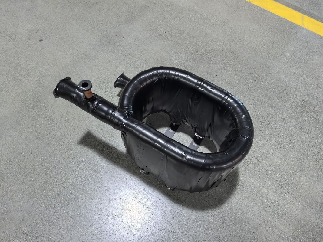 ความจุในการทําความร้อน 6 ถึง 300 Kw ท่อแลกเปลี่ยนความร้อนแบบโคอาเซียล ในโครงสร้างท่อ ความดันทํางานสูงสุด เครื่องเย็น 52bar