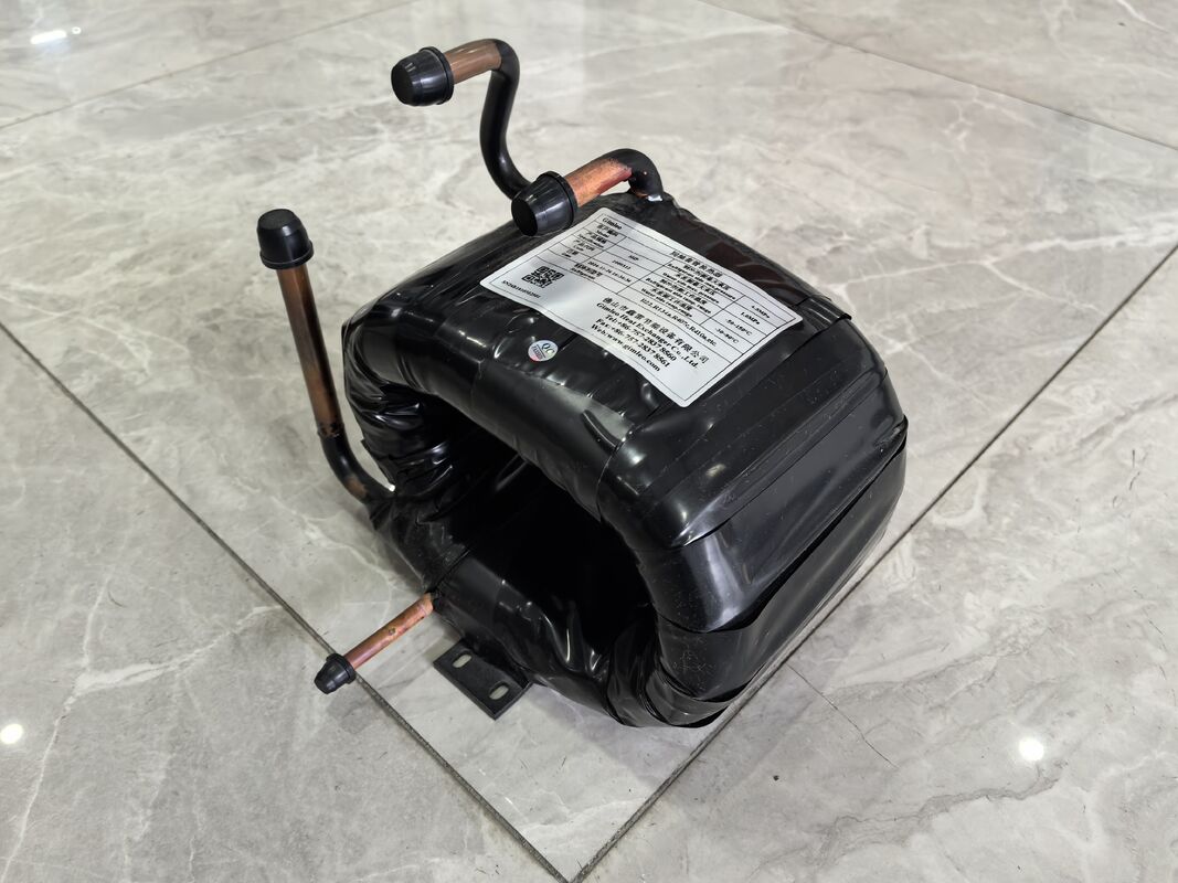 ความดันน้ํา 1.0Mpa เครื่องแลกเปลี่ยนความร้อนแบบโคเอชเชียล ให้ความหนาผนังท่อ 1.2 ถึง 2.0 มม และแนวตั้งตั้งตั้งตั้งตั้งตั้งตั้งตั้งตั้งตั้งสําหรับการเย็น